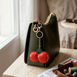 Charm Cordão - Cereja