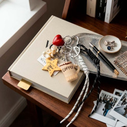 Charm Porta-chaves Café Kawaii | La Casa de las Carcasas