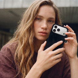 Funda Velvet para iPhone 17 Pro Max